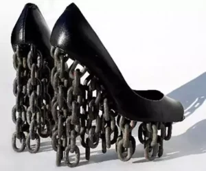 chain shoes weird fashion design