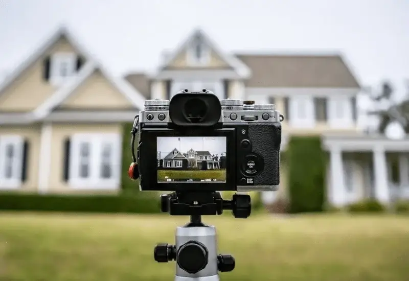 Keep the Camera at the Eye Level
