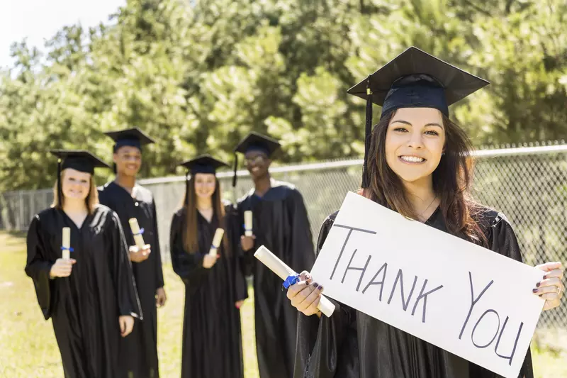 Thank you holding graduates picture ideas